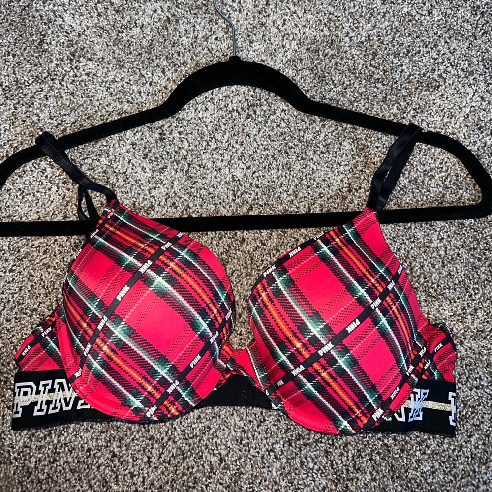 PINK Red Christmas Plaid 34C Wear Everywhere Super Push-Up